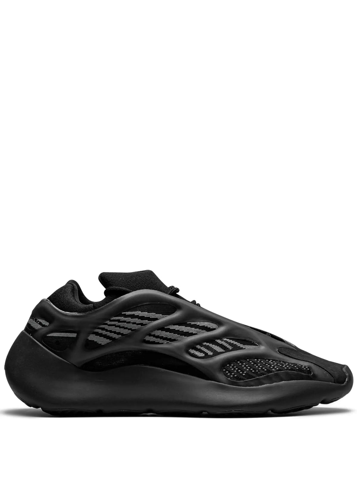 Yeezy 700 V3 Alvah SneakStyle
