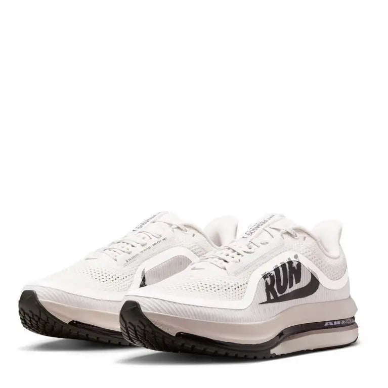 Nike Pegasus Premium 41 Blanc & Marron SneakStyle