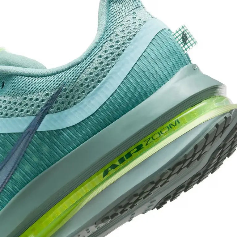 Nike Pegasus Premium 41 Vert SneakStyle