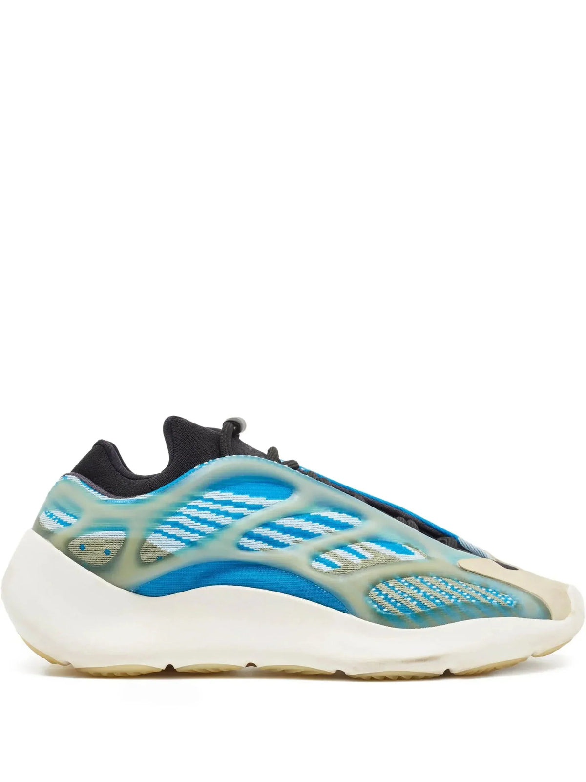 Yeezy Boost 700 Bleu SneakStyle