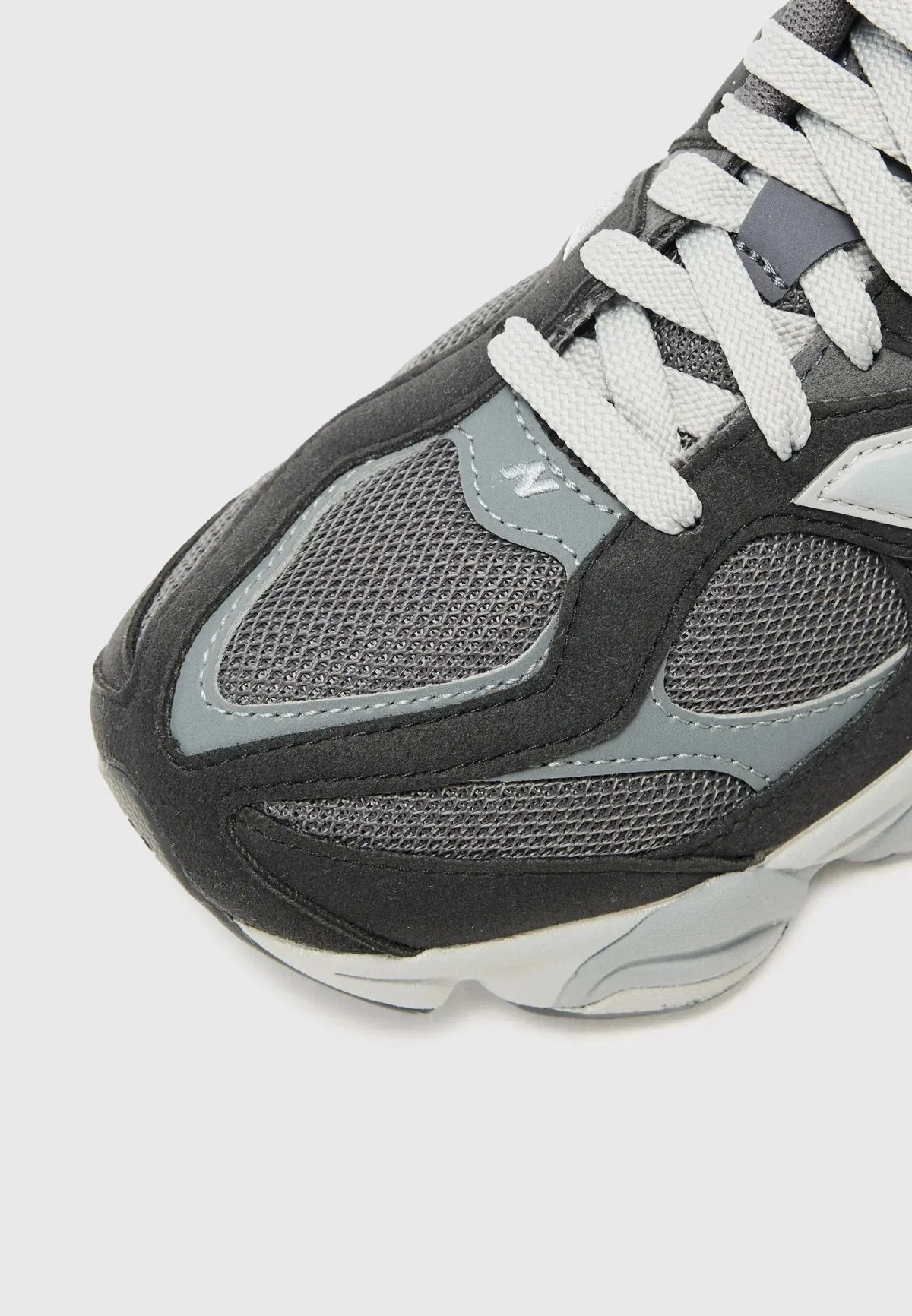 New Balance 9060 Gris Léger SneakStyle