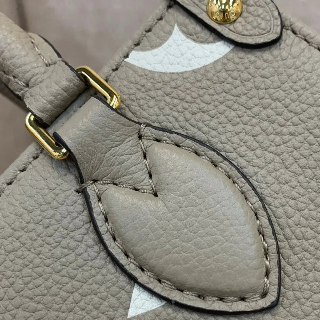 LV - Cabas OnTheGo BB Petit SneakStyle