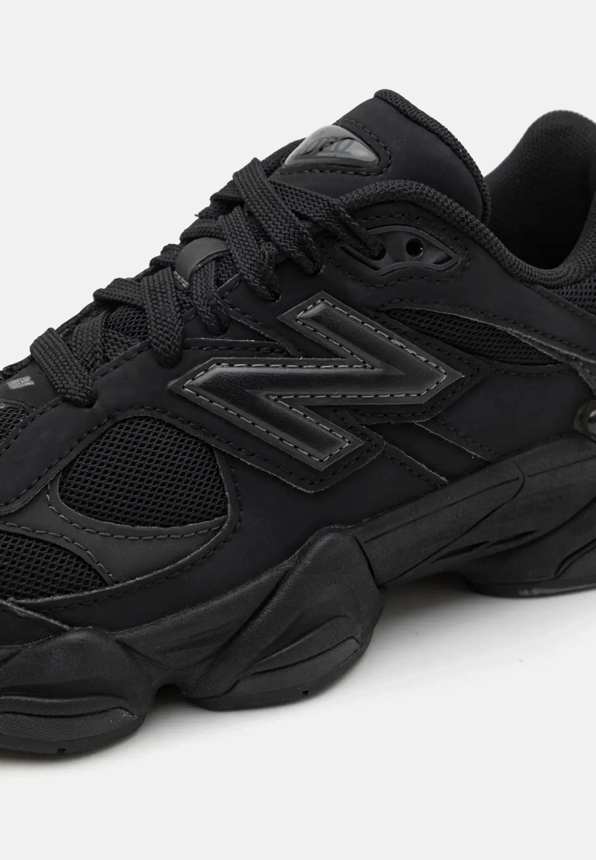 New Balance 9060 Full Noir SneakStyle