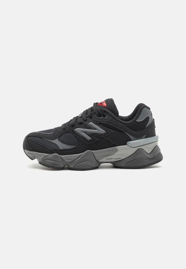 New Balance 9060 Noir SneakStyle