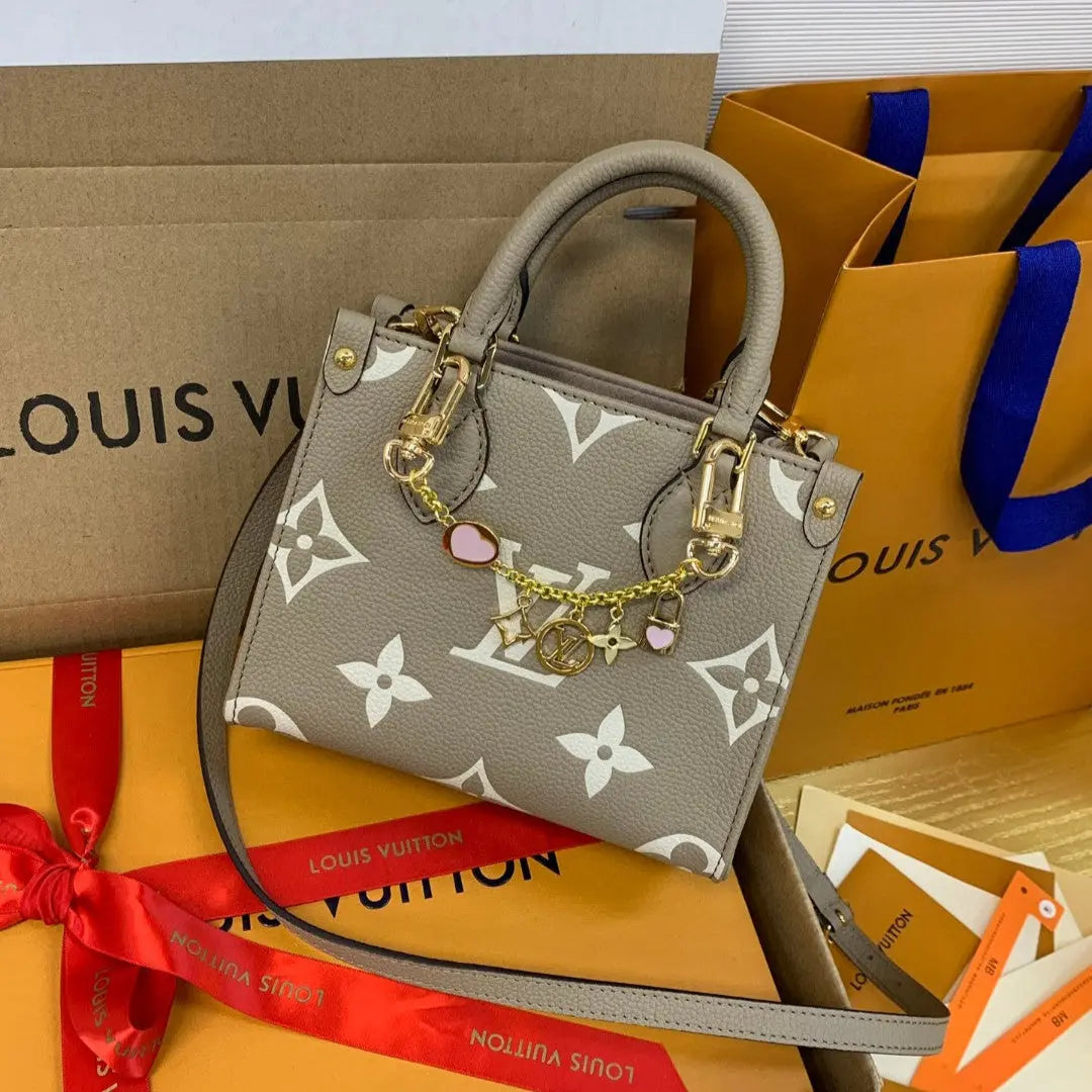 LV - Cabas OnTheGo BB Petit SneakStyle