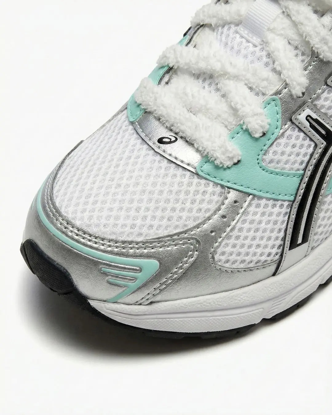 1130 White Aqua Custom SneakStyle