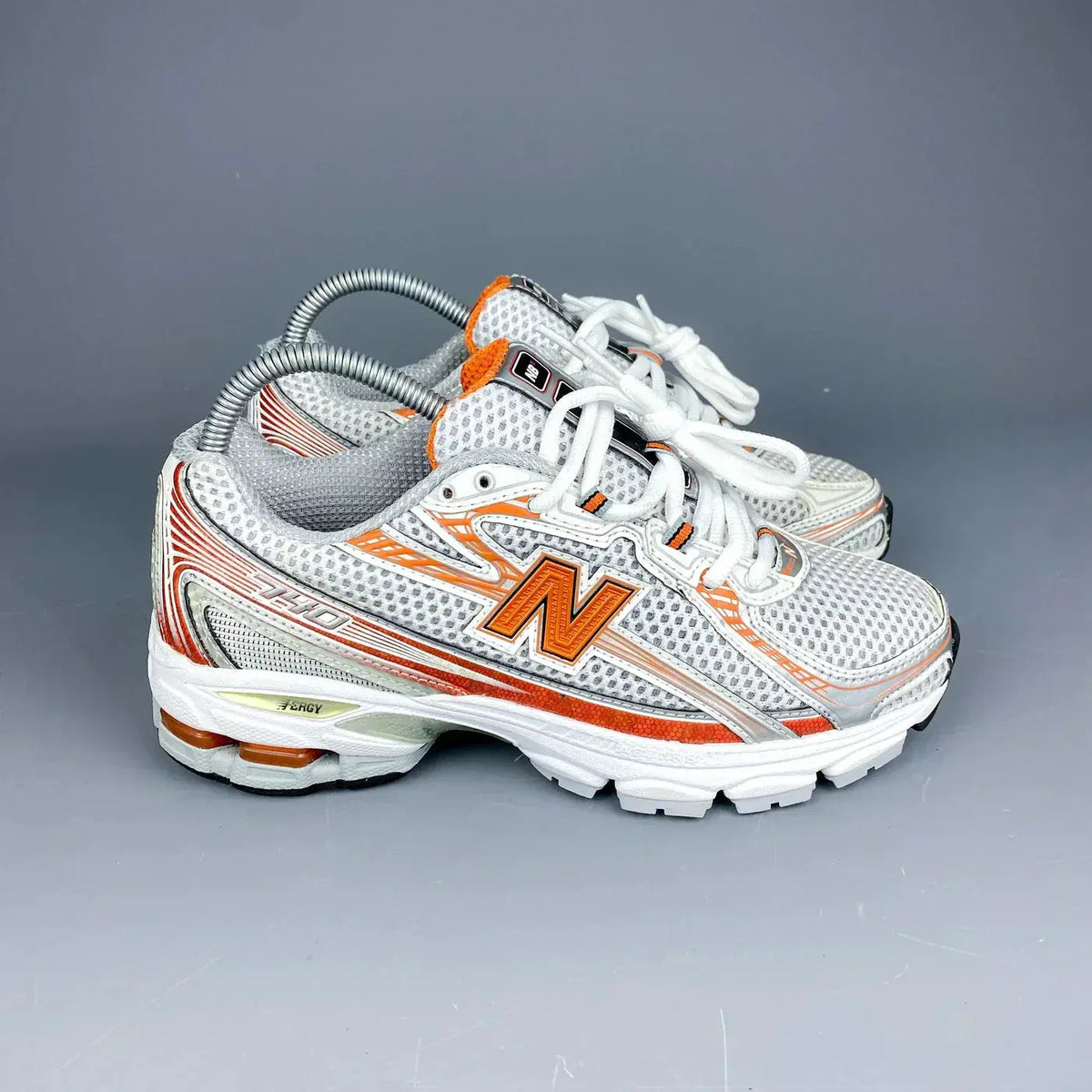 New Balance 740 Orange SneakStyle