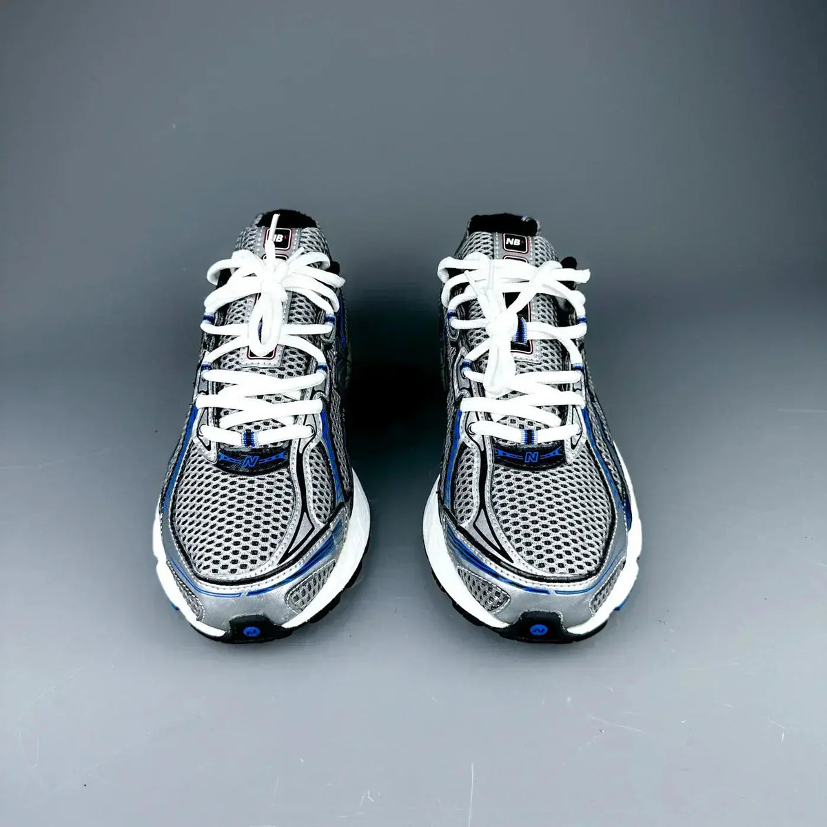 New Balance 740 Bleu Foncé SneakStyle
