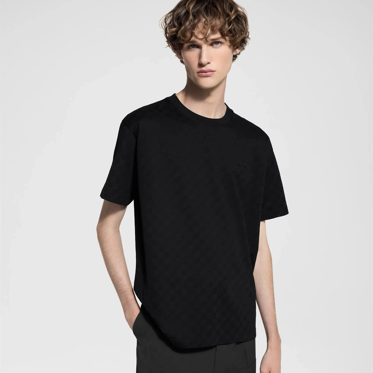 Tee-shirt à motif Damier et signature SneakStyle