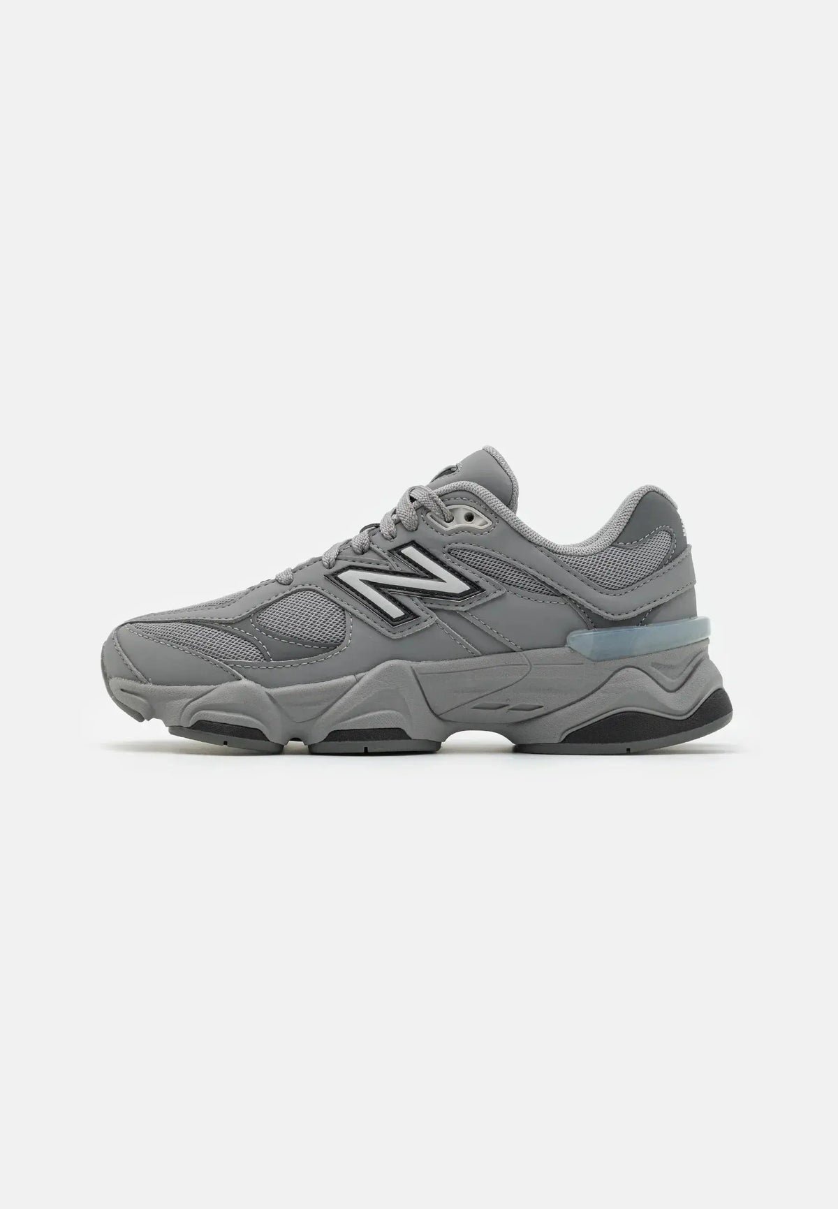 New Balance 9060 Gris SneakStyle