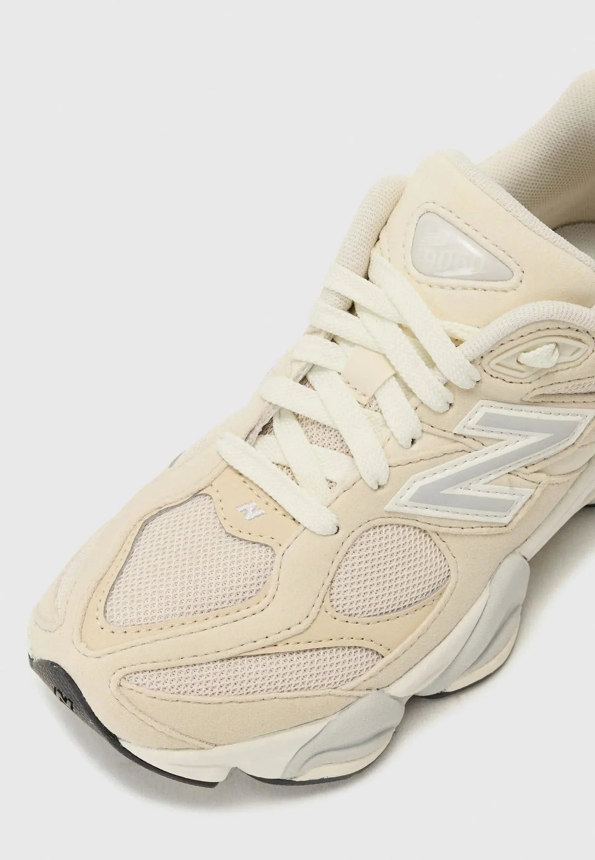 New Balance 9060 Beige SneakStyle