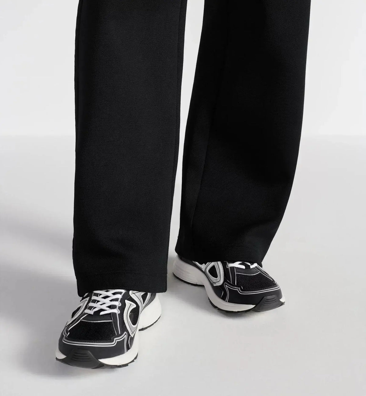 Dior B30 Noir Et Blanc SneakStyle