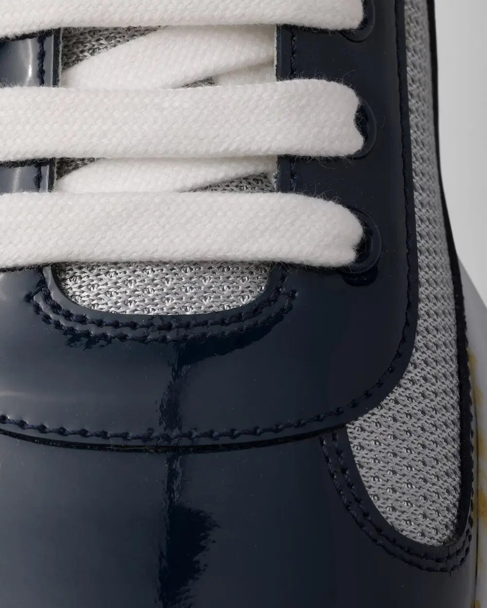 Sneakers Prada America’s Cup Bleu Roi SneakStyle