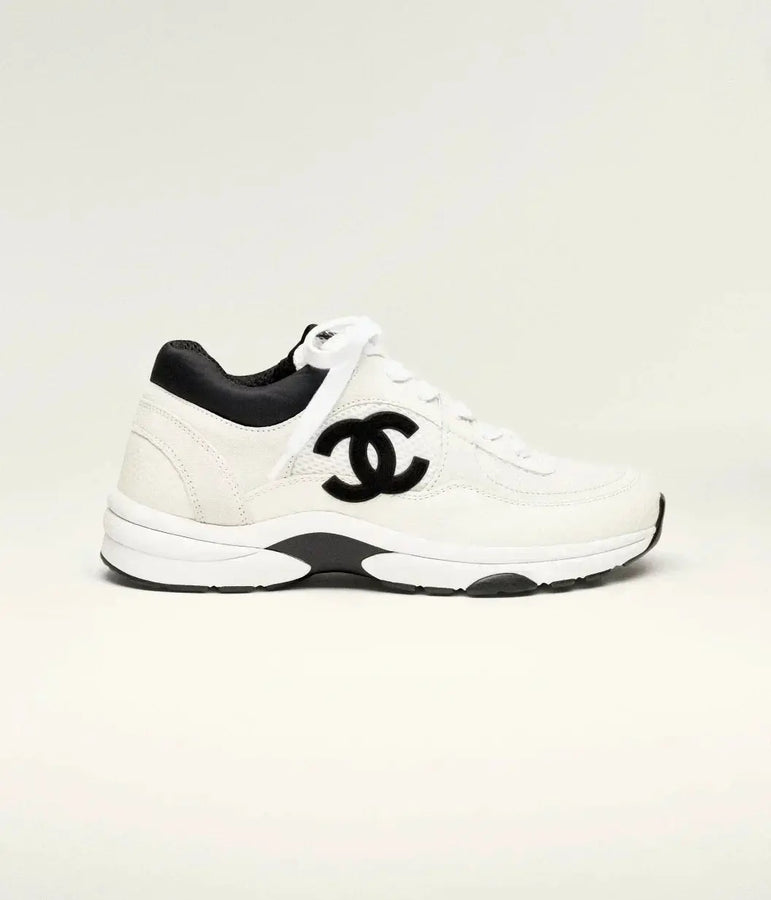 Chanel Low Daim Blanc Et Noir SneakStyle