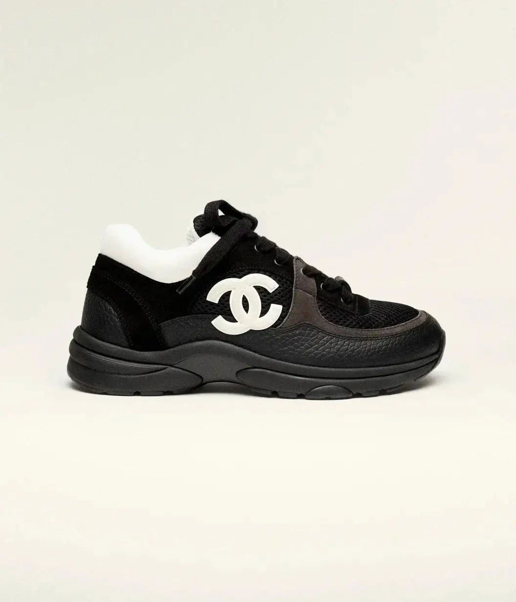 Chanel Low Daim Noir Et Maron SneakStyle