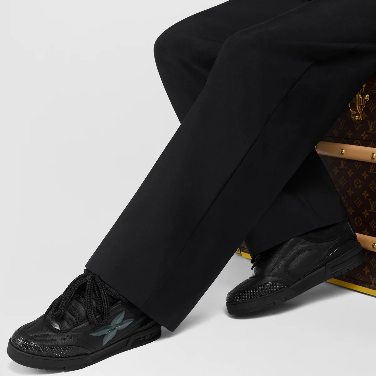 LV Skate Logo incrusté Noir SneakStyle