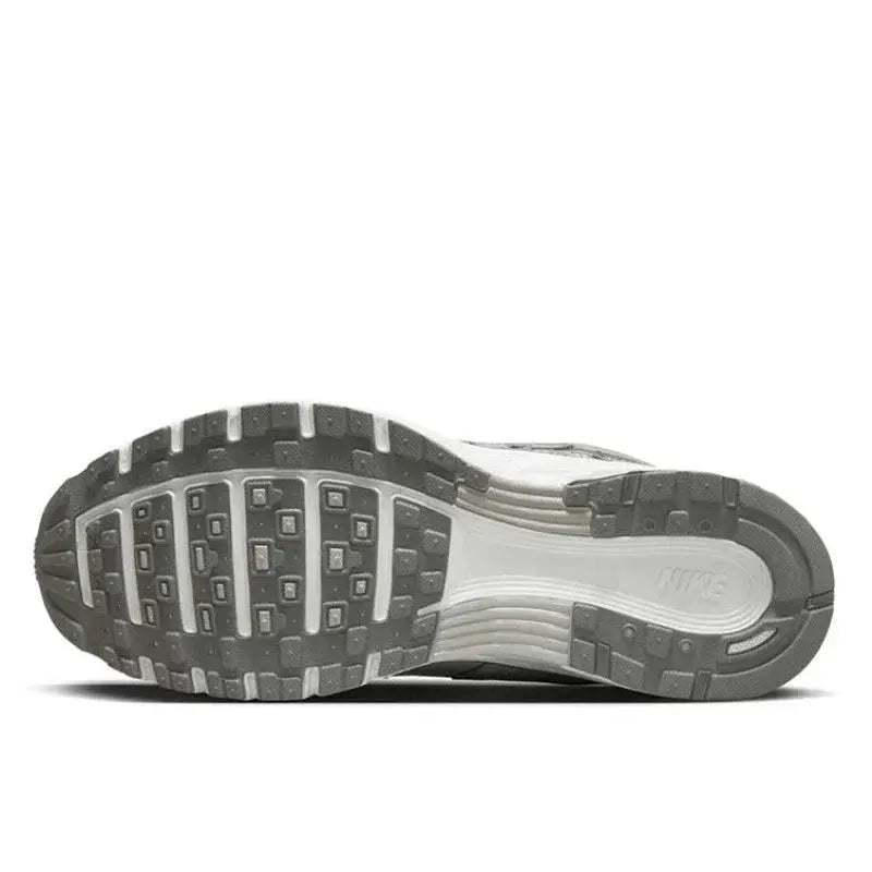 Nike P6000 Gris Clair SneakStyle