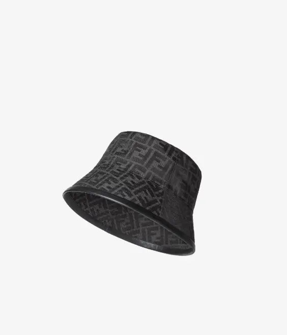 Fendi Chapeau en nylon FF Noir SneakStyle