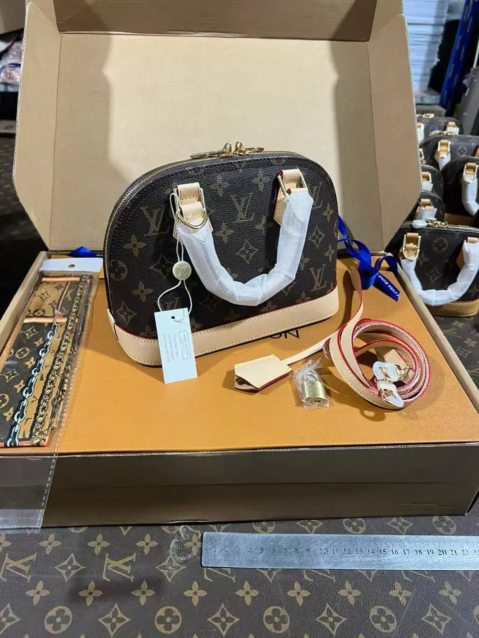 LV - Sac Alma BB NO SneakStyle