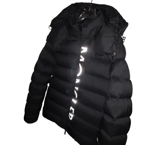 Doudoune Moncler Puffer En Nylon SneakStyle