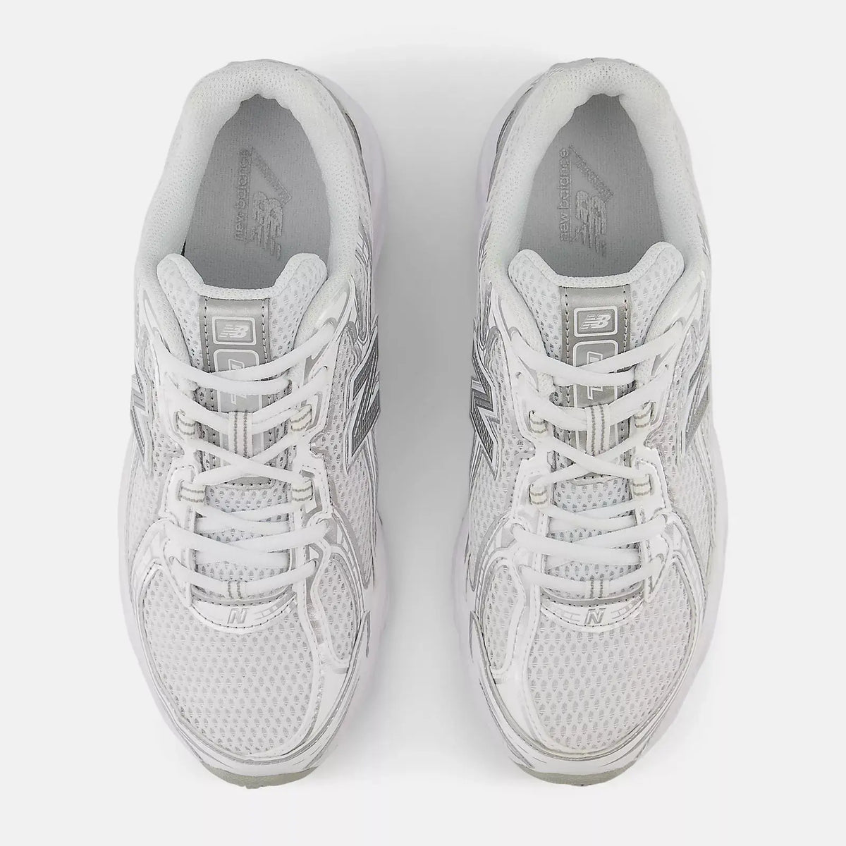New Balance 740 Argent Et Blanc SneakStyle