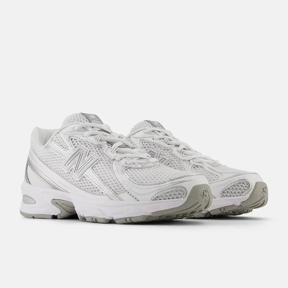 New Balance 740 Argent Et Blanc SneakStyle